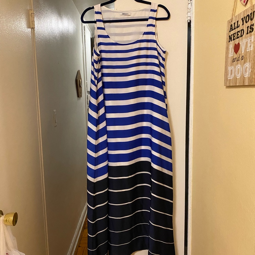 Dkny maxi dress sz m